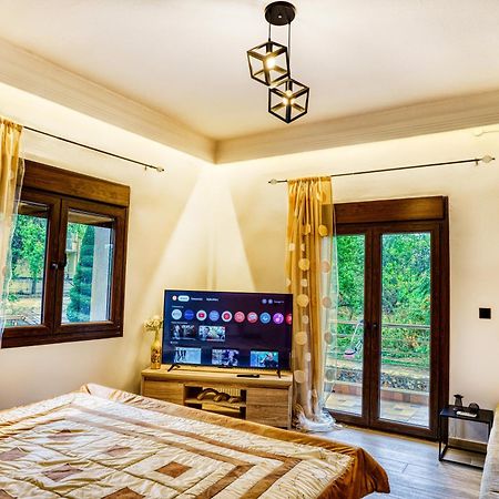 Four Lakes Luxury Suites Amindeo Exterior foto